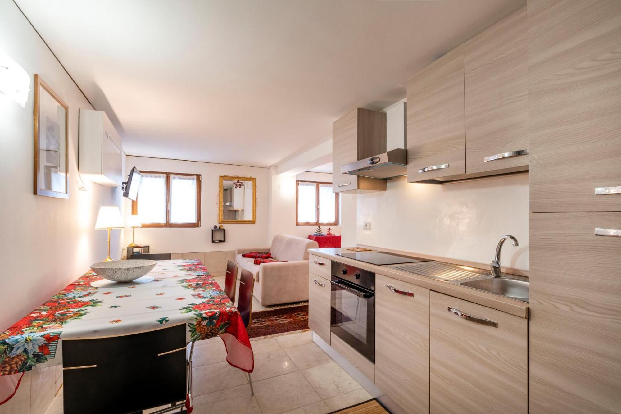Rubino Flat Canal View Apartment Venedig